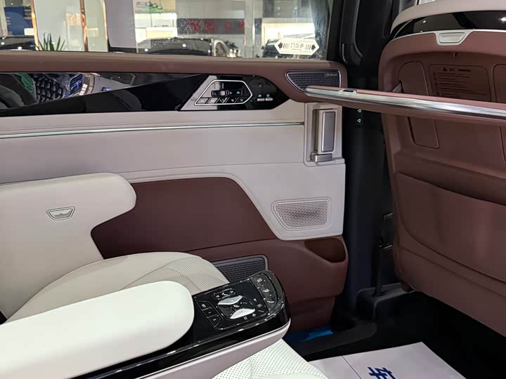 BYD Xia 2025 2025款 DM-i 1.5T 180km 卓越型