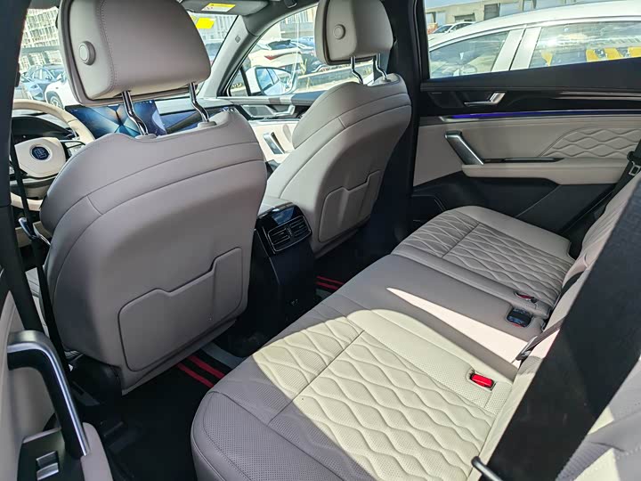 2025 BYD Tang Hybrid/EV