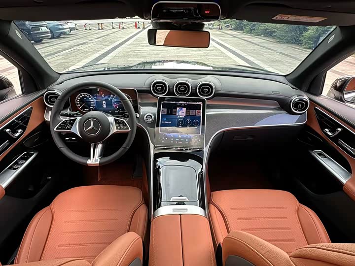 Mercedes-Benz GLC-Class 2025 2025款 GLC 260 L 4MATIC 动感型