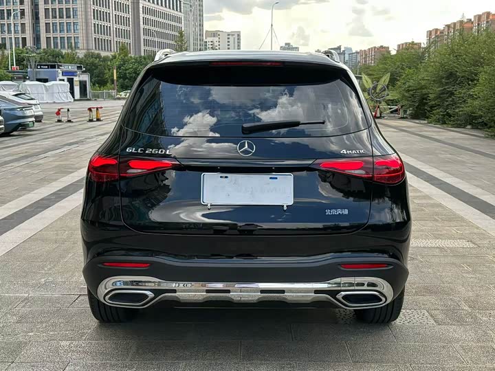 Mercedes-Benz GLC-Class 2025 2025款 GLC 260 L 4MATIC 动感型