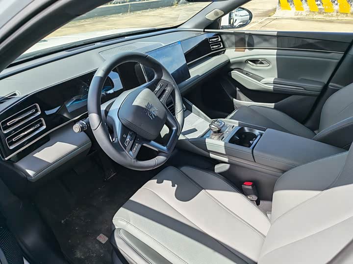 BYD Qin L 2025 2025款 DM-i 智驾版 120KM超越型