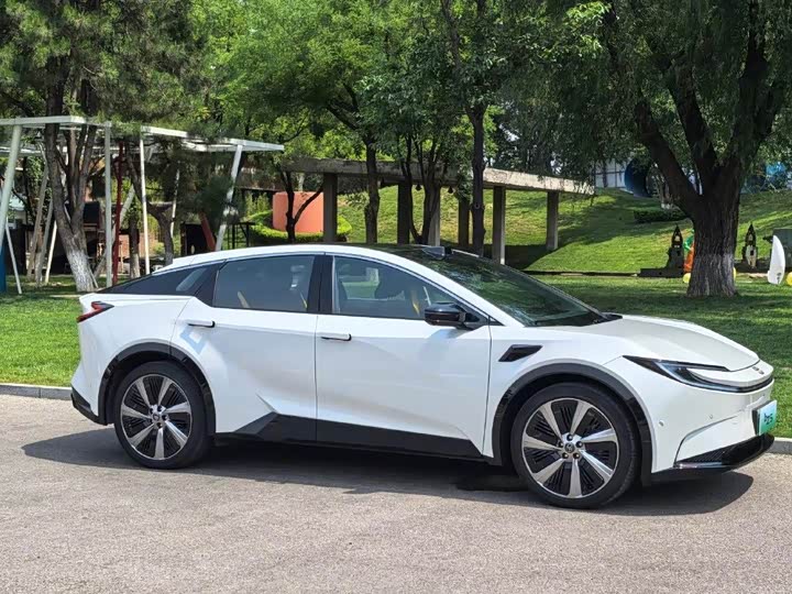 Toyota bZ5 2025 2025款 550 PRO智行版