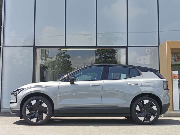 Volvo EX30 2025 2025款 后驱长续航版 Plus