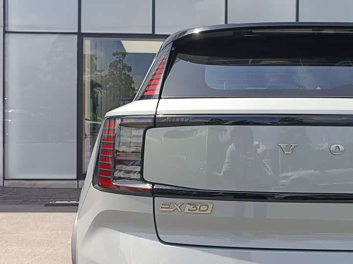 Volvo EX30 2025 2025款 后驱长续航版 Plus