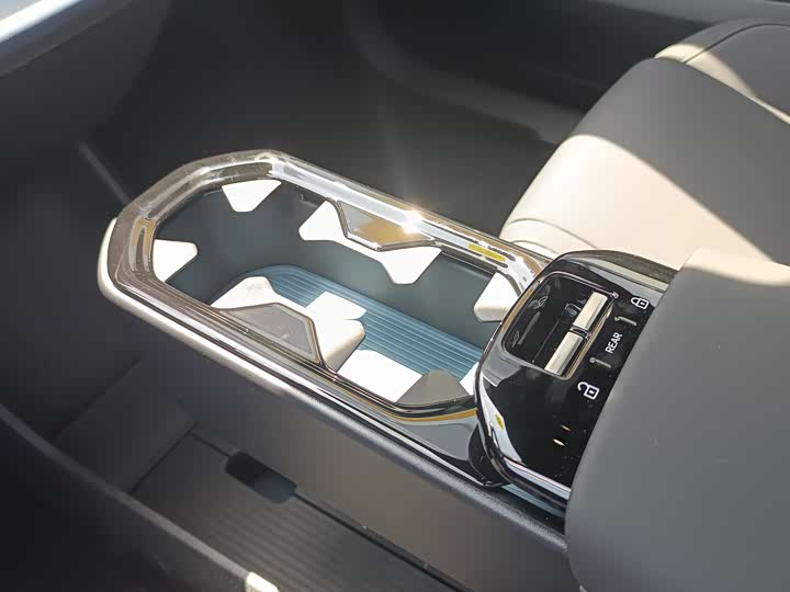 Volvo EX30 2025 2025款 后驱长续航版 Plus