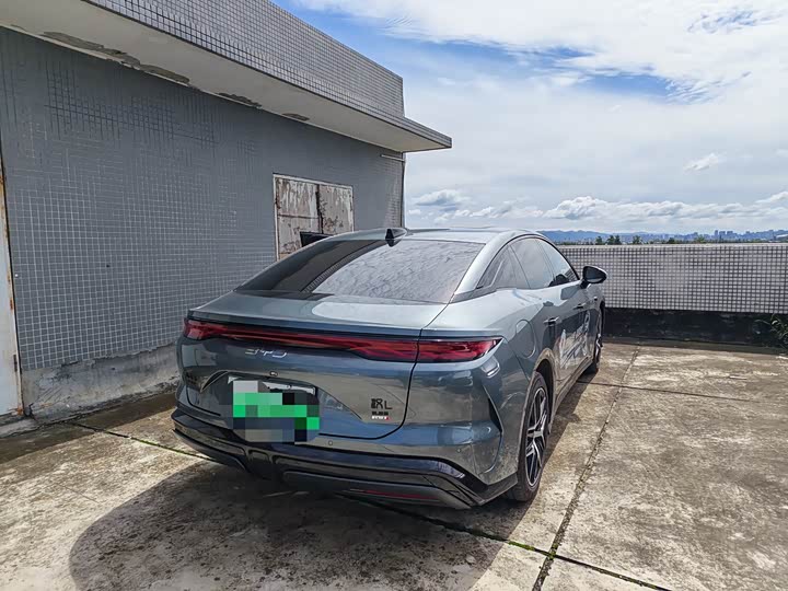 BYD Han L 2025 2025款 DM-p 四驱激光雷达旗舰型