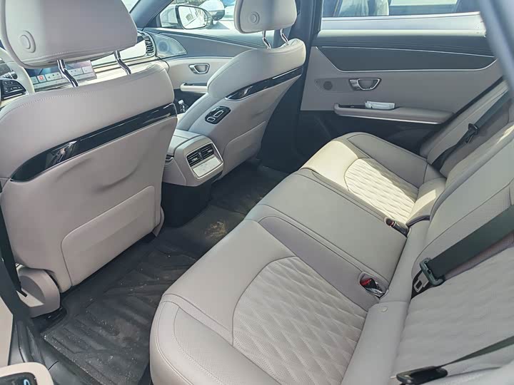 BYD Han 2025 2025款 DM-i 125KM激光雷达智驾型