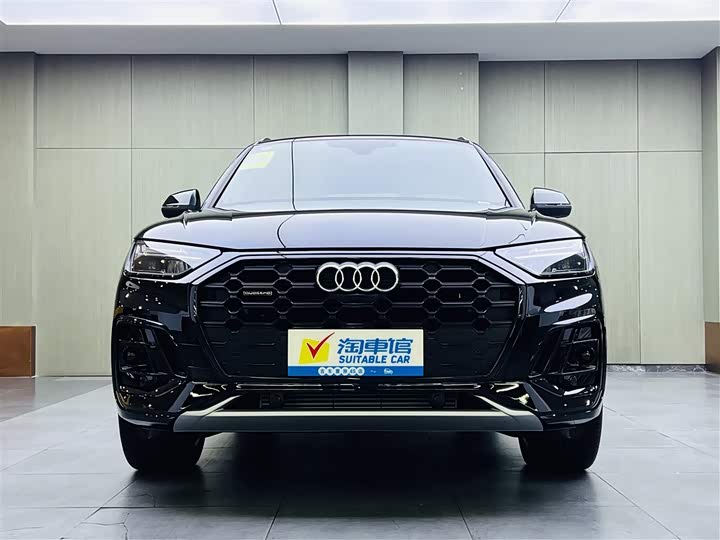 Audi Q5L 2025 2025款 45周年典藏版 45 TFSI 豪华动感型