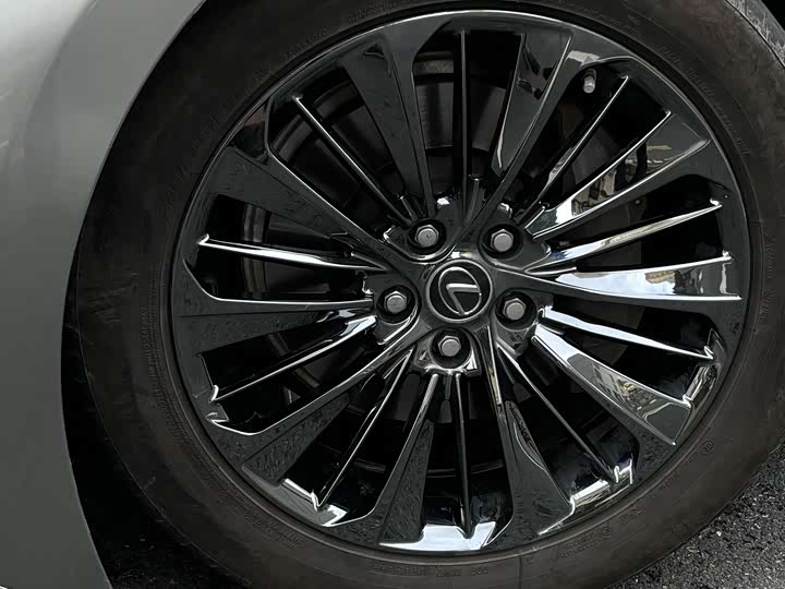 Lexus LS 2021 2021款 500h 卓越版