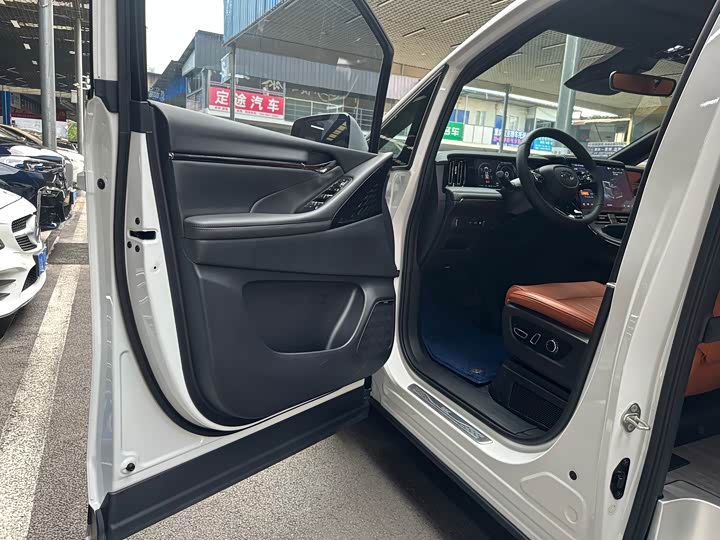 GAC Trumpchi E9 2024 2024款 E9 尊享版