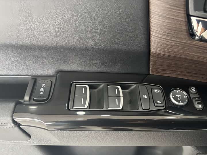 Honda Odyssey 2024 2024款 2.0L e:HEV 锐·耀享版