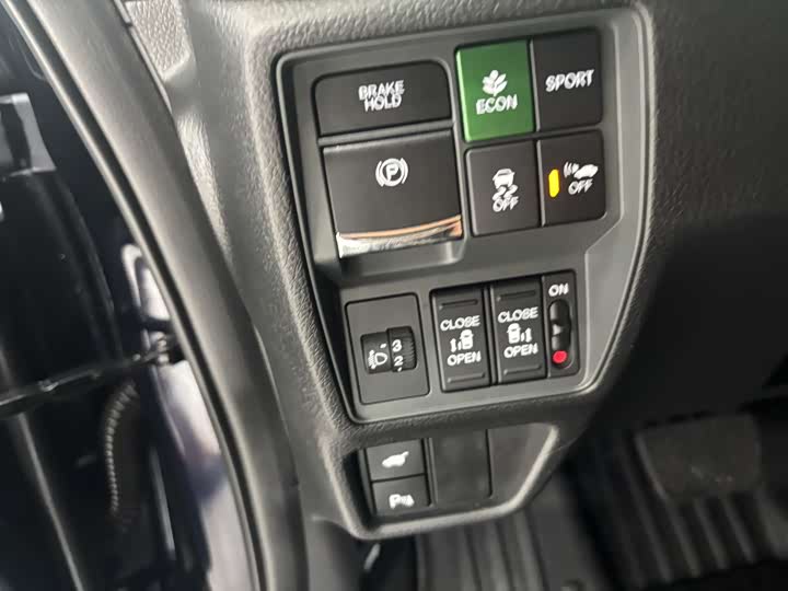 Honda Odyssey 2024 2024款 2.0L e:HEV 锐·耀享版