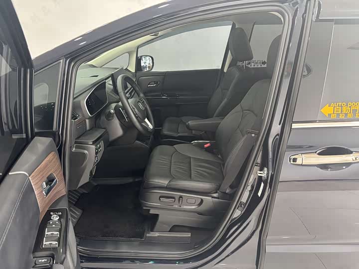 Honda Odyssey 2024 2024款 2.0L e:HEV 锐·耀享版