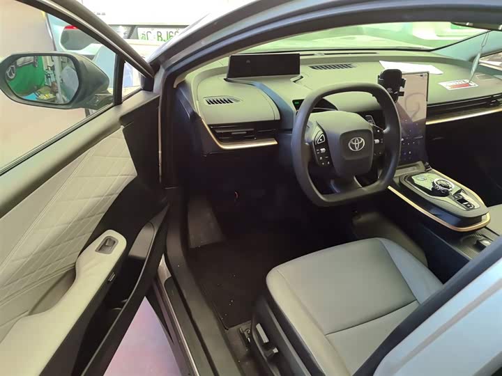 Toyota bZ3 2024 2024款 517km 精英 PRO