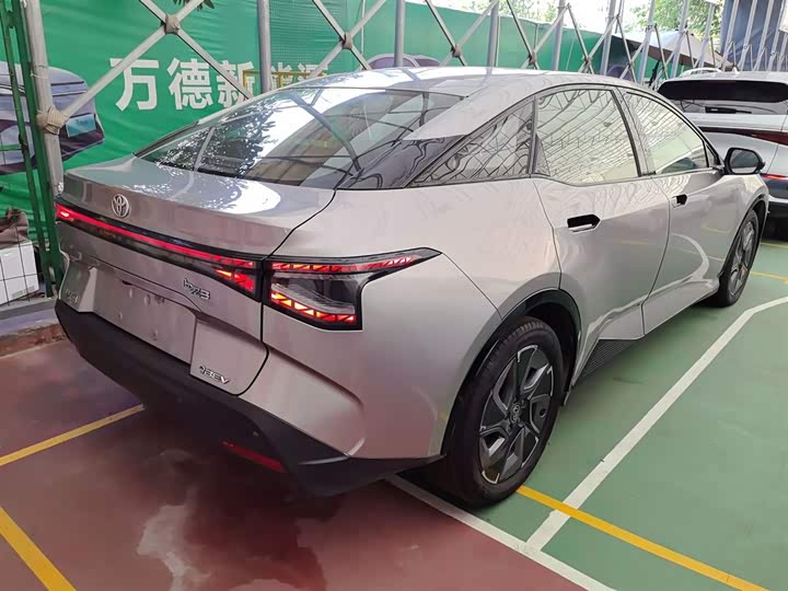 Toyota bZ3 2024 2024款 517km 精英 PRO