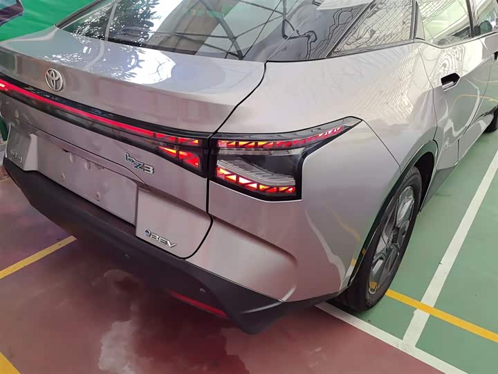 Toyota bZ3 2024 2024款 517km 精英 PRO