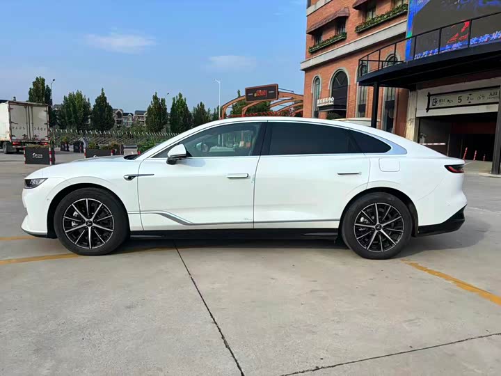 Voyah Passion 2024 2024款 PHEV 四驱超长续航行政版