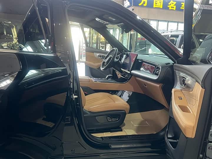 GAC Trumpchi GS8 2024 2024款 双擎系列 2.0TM 两驱尊贵版