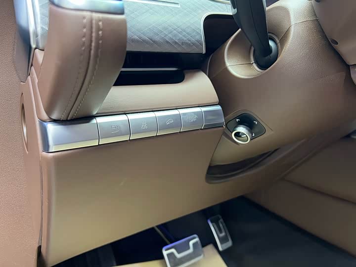 2024 Tank 700 Hybrid