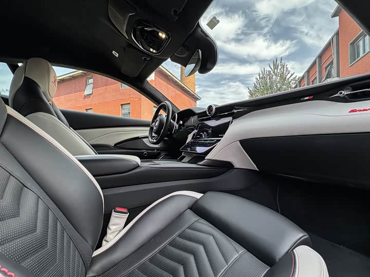 Maserati GranTurismo 2023 2023款 3.0T Trofeo