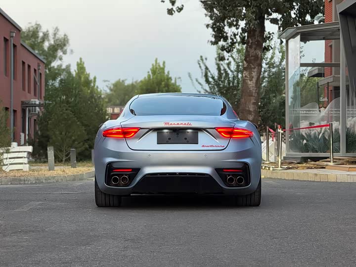 Maserati GranTurismo 2023 2023款 3.0T Trofeo