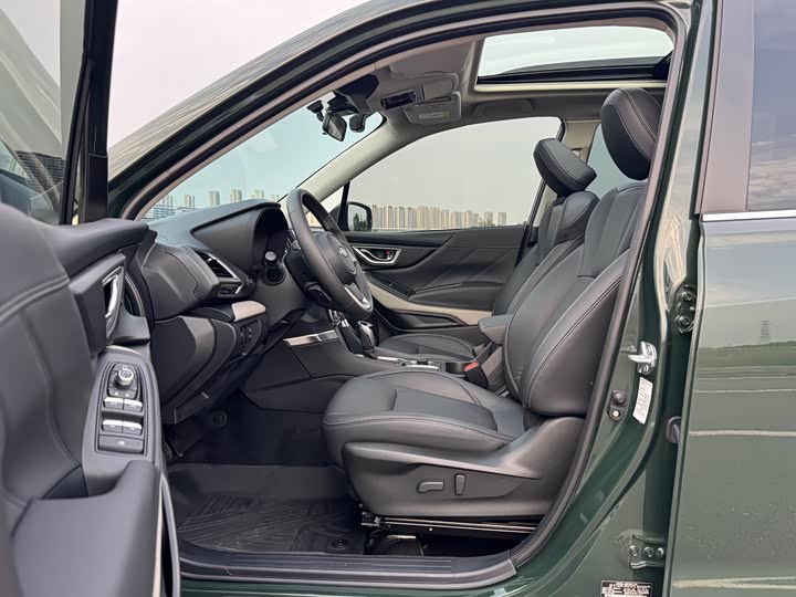 Subaru Forester 2024 2024款 2.5i AWD 尊贵版EyeSight