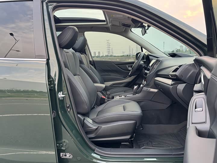 Subaru Forester 2024 2024款 2.5i AWD 尊贵版EyeSight
