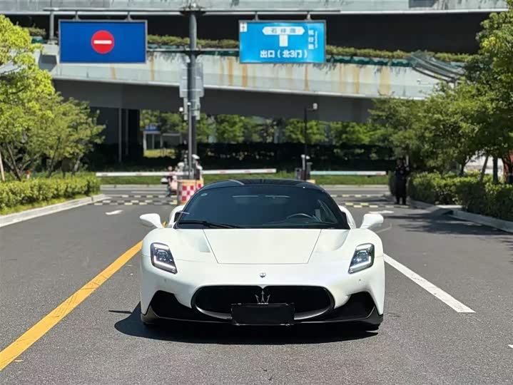 Maserati MC20 2020 2020款 3.0T 标准版