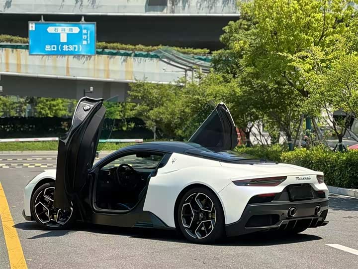 Maserati MC20 2020 2020款 3.0T 标准版