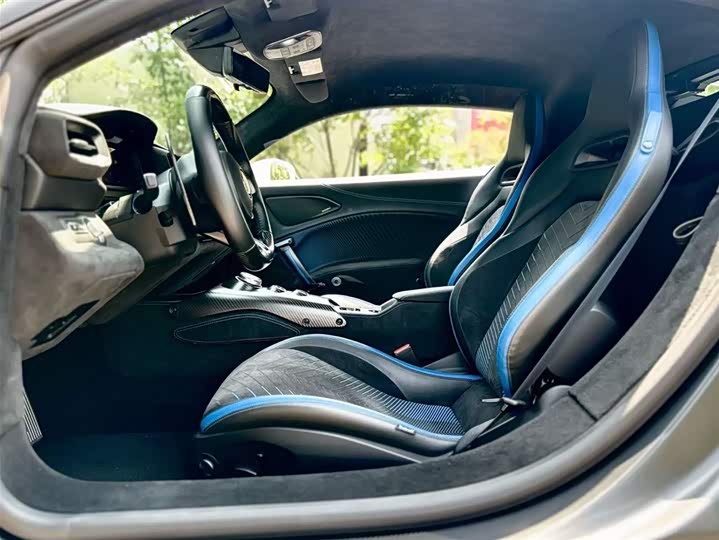 Maserati MC20 2020 2020款 3.0T 标准版