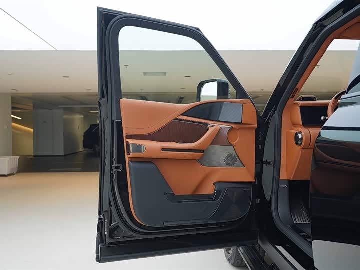 BYD Yangwang U8 2023 2023款 豪华版