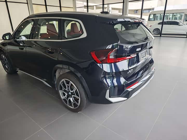 BMW X1 2024 2024款 sDrive25Li X设计套装