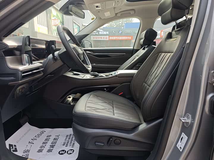 Ford Edge 2025 2025款 锐界L 2.0T EcoBoost E混动四驱七座至尊型