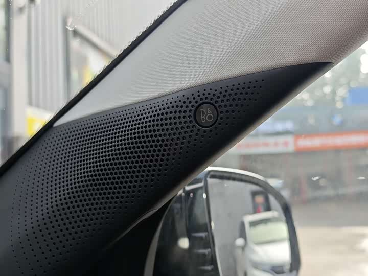 Ford Edge 2025 2025款 锐界L 2.0T EcoBoost E混动四驱七座至尊型