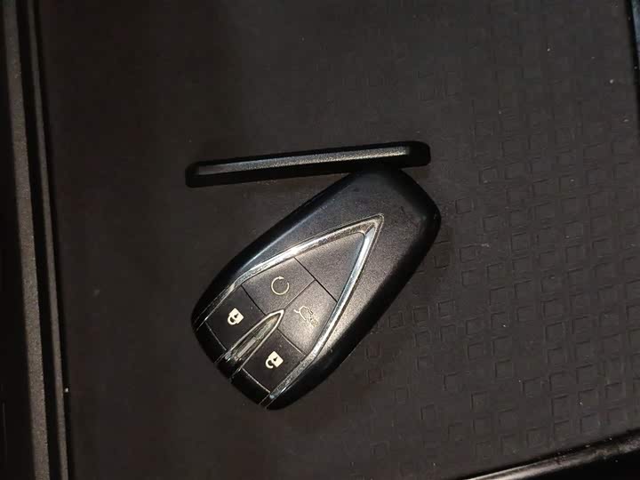 Changan UNI-T 2023 2023款 第二代 1.5T 尊贵型