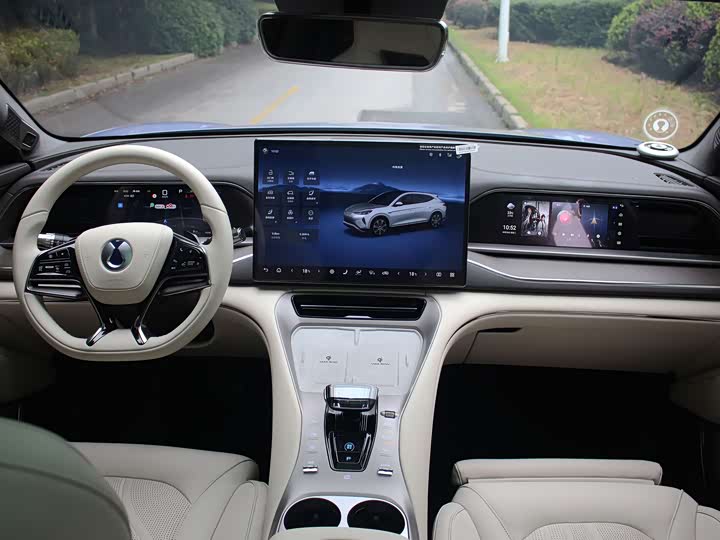 Denza N7 2025 2025款 702 智驾双激光尊荣版