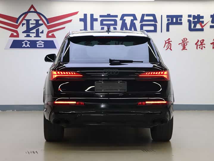 Audi Q7 2025 2025款 55 TFSI quattro S line黑武士型