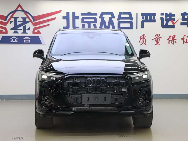 Audi Q7 2025 2025款 55 TFSI quattro S line黑武士型