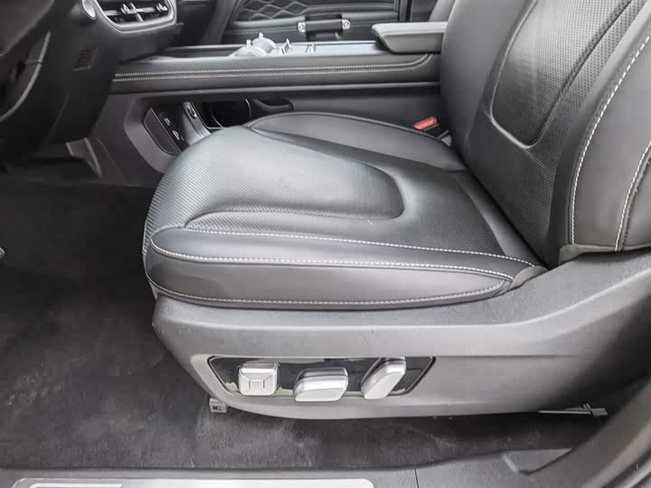 Tank 300 Hybrid 2025 2025款 Hi4-T 37.1kWh