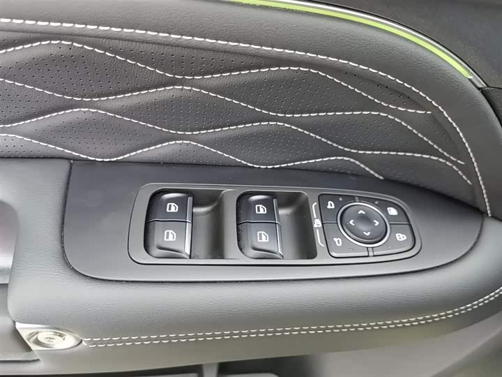 Tank 300 Hybrid 2025 2025款 Hi4-T 37.1kWh