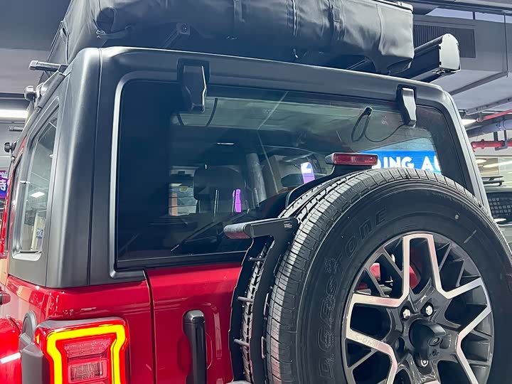 Jeep Wrangler Hybrid 2021 2021款 四门 2.0T 4xe 撒哈拉先行版