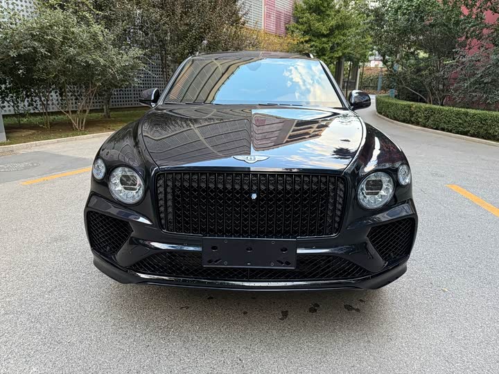 Bentley Bentayga 2023 2023款 4.0T V8 长轴距版