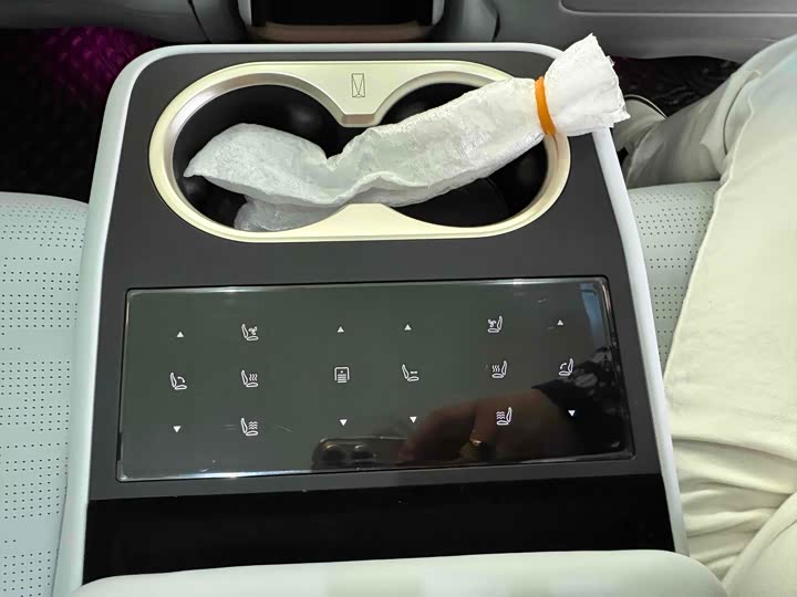 Avatr 07 2024 2024款 Ultra纯电版四驱