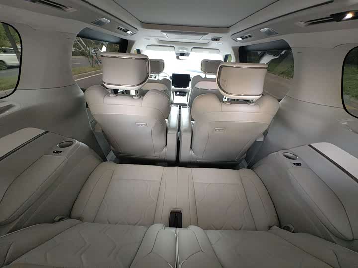 Volvo EM90 2025 2025款 Ultra 六座