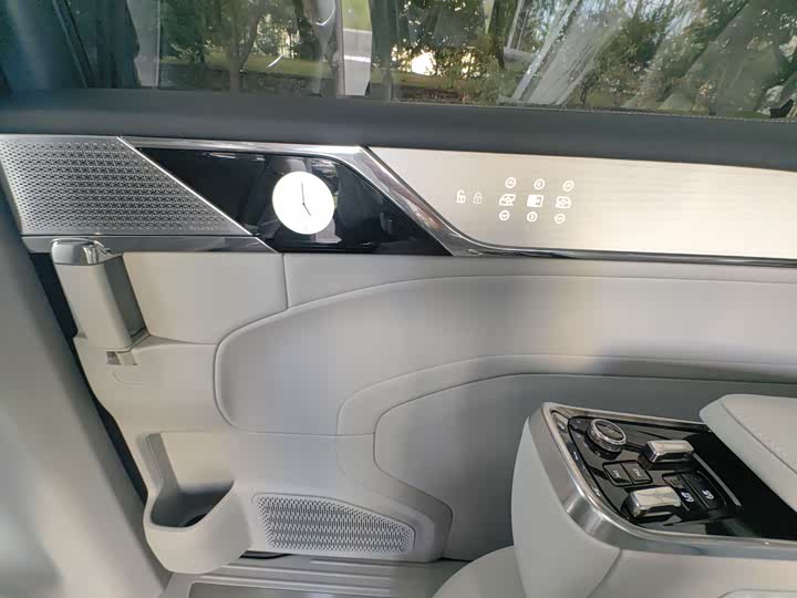 Volvo EM90 2025 2025款 Ultra 六座