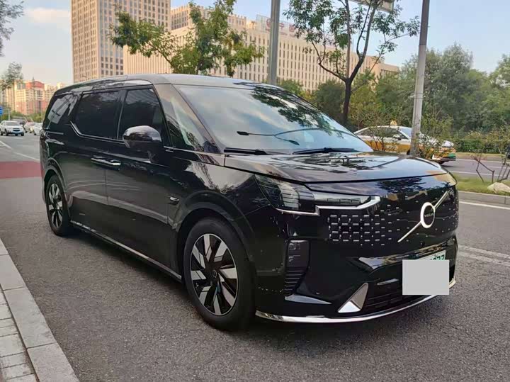 Volvo EM90 2025 2025款 Ultra 六座