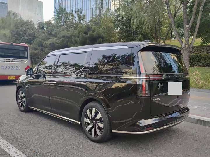 Volvo EM90 2025 2025款 Ultra 六座