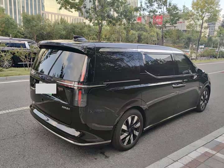 Volvo EM90 2025 2025款 Ultra 六座