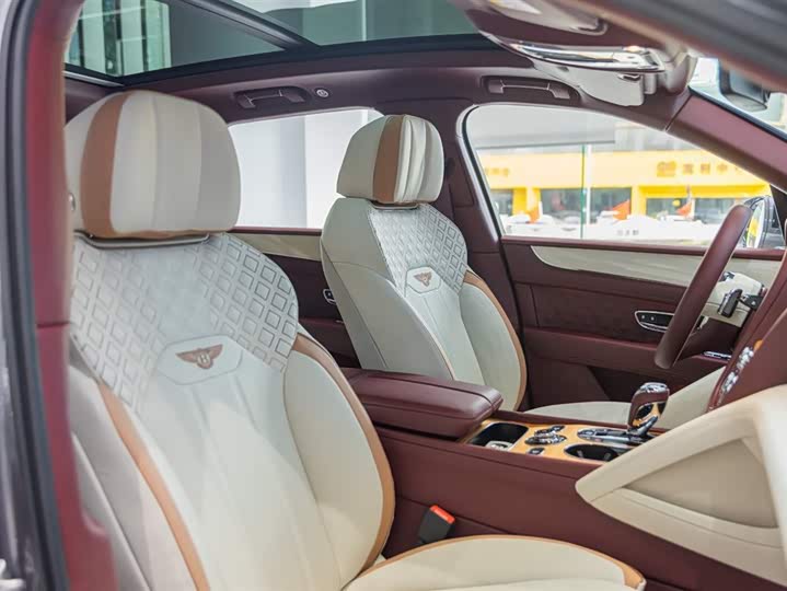 Bentley Bentayga Hybrid 2023 2023款 3.0T PHEV