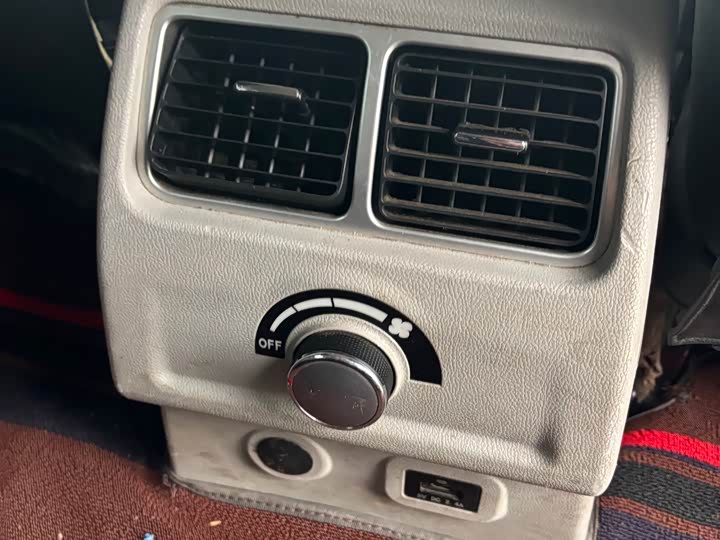 JAC Refine M3 2022 2022款 1.8L 7座标准版